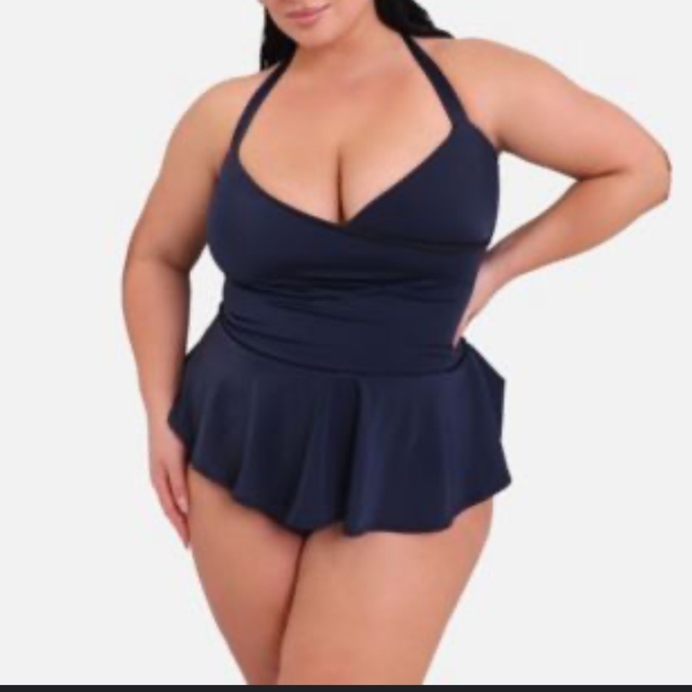 Beachsissi black halter neck top tankini size XL
